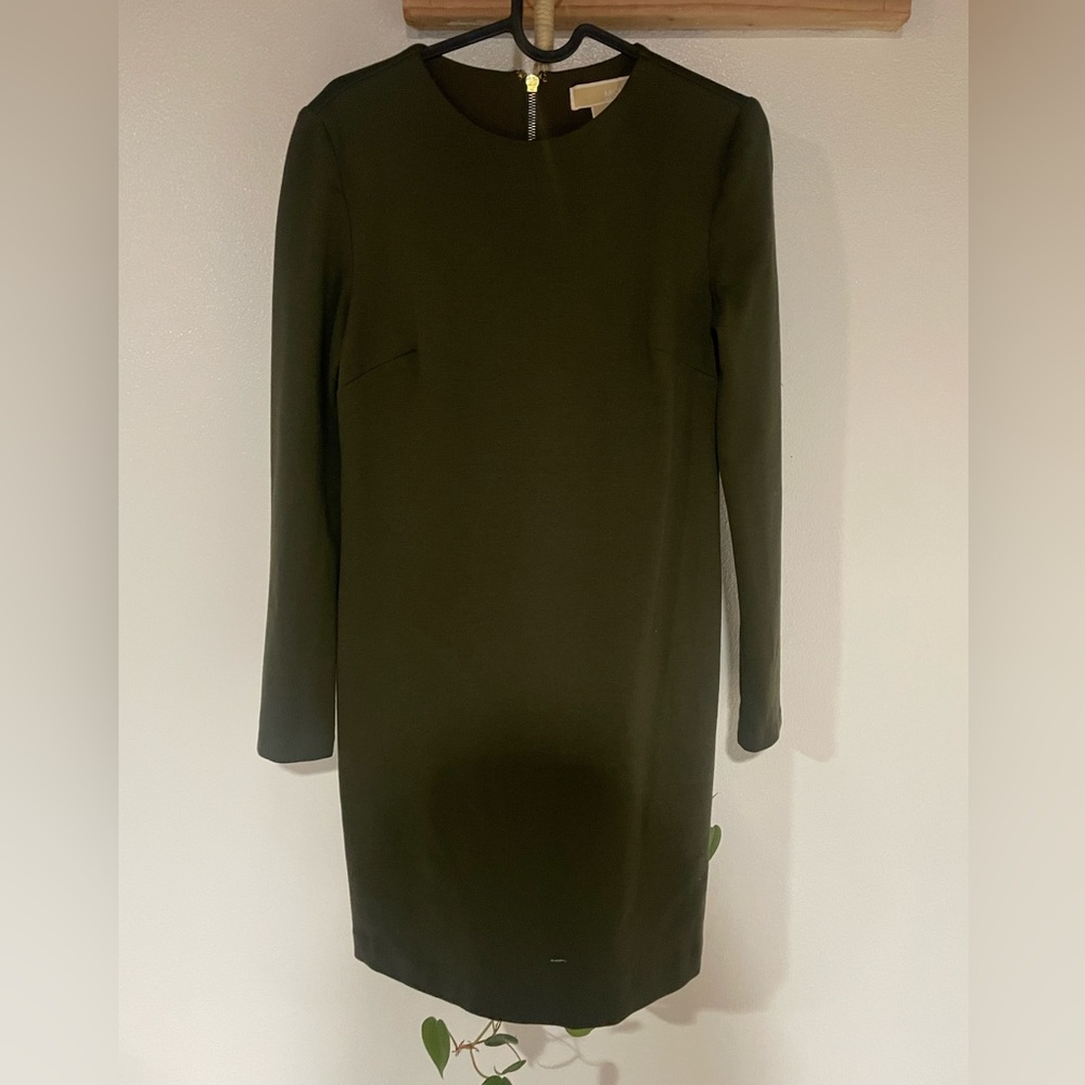Michael Kors olive green dress. Flattering, stretchy and warm. Fits a size 6-8